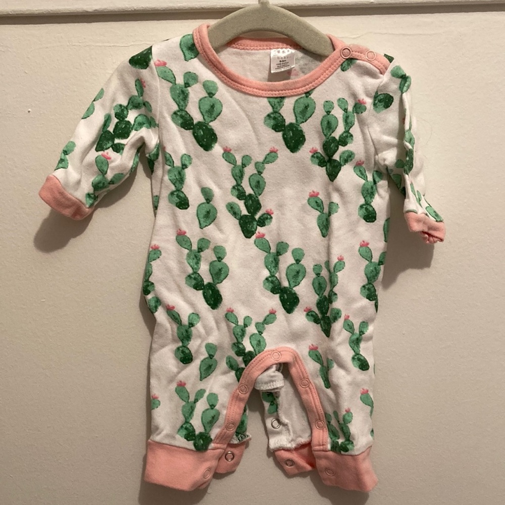 Modern Baby 0-3M coverall with cactus print. EUC